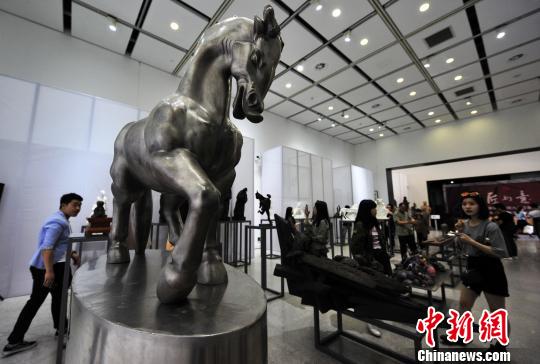 中國(guó)藝術(shù)研究院中國(guó)雕塑院建院九周年雕塑展在京開幕